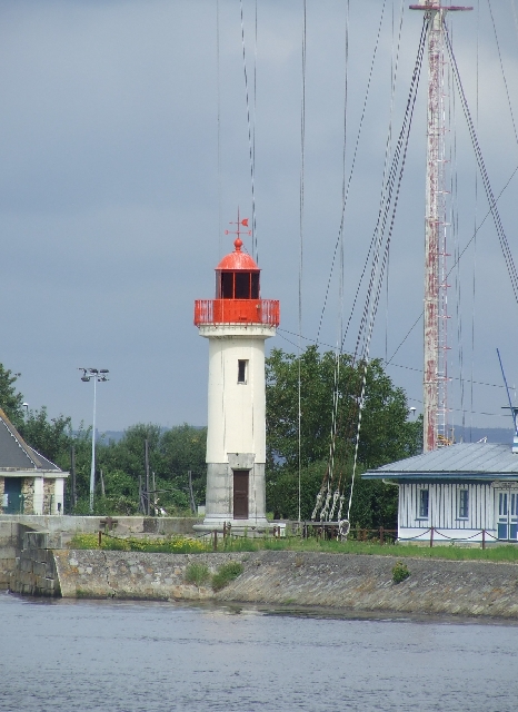 Honfleur Lighthouse.JPG